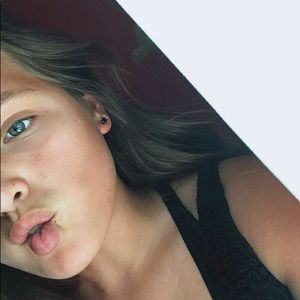 Meet your Posher, Brennah